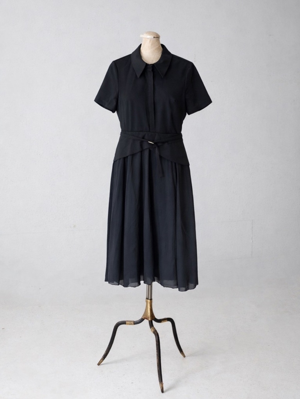 julia jordan Black Short-Sleeve Midi Dress with Tie Waist